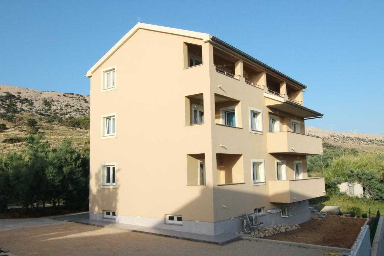 Family Apartments House Damir Pag Town Zewnętrze zdjęcie